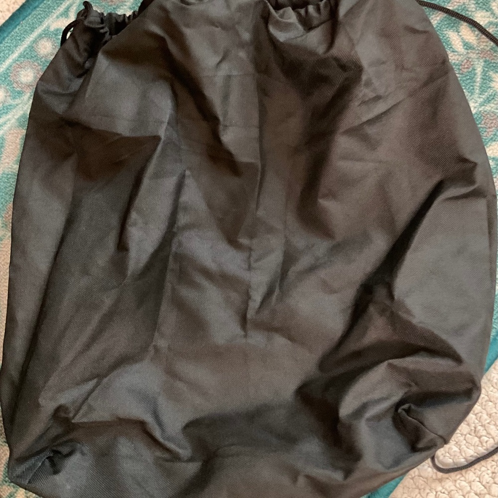 Black Drawstring Cinch Bag with Voss towel